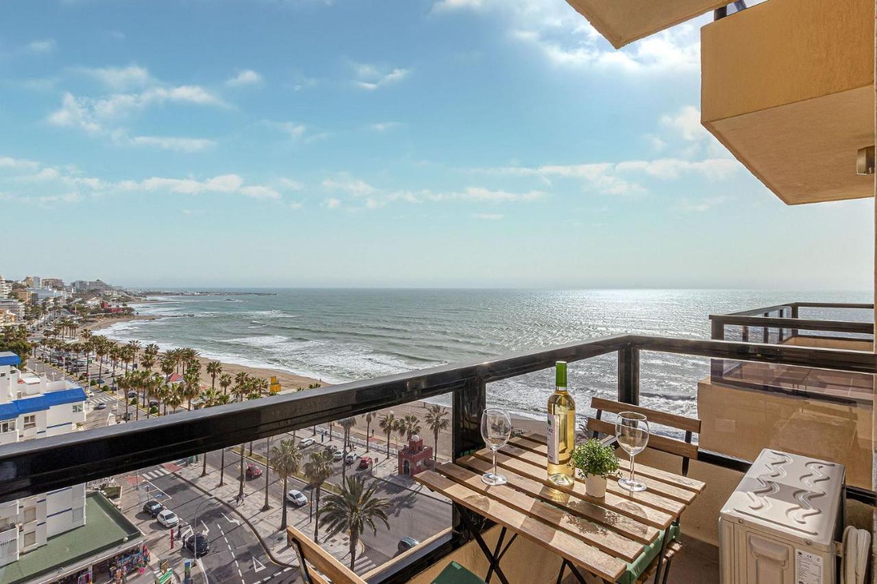 Beachfront With Spectacular Views And Swimming Pool Benalmadena Exterior photo
