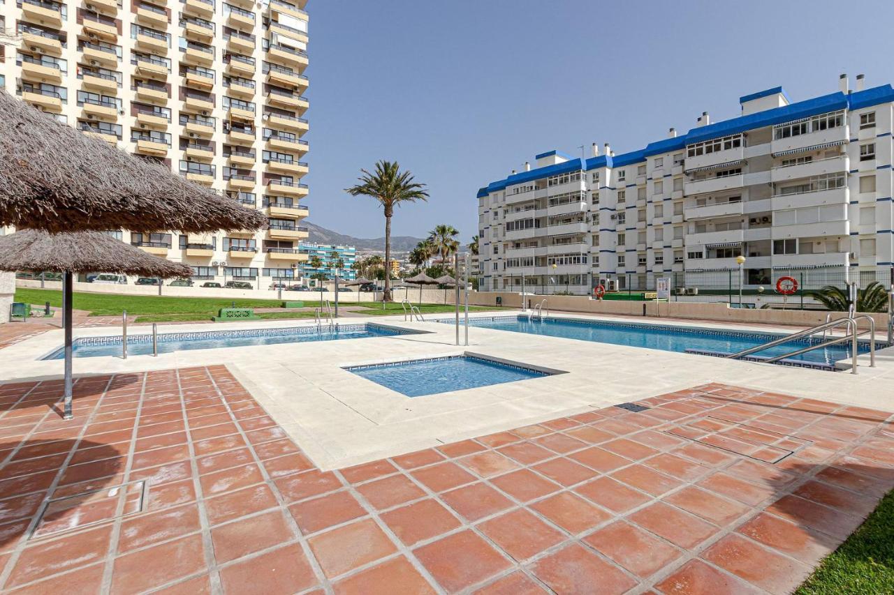 Beachfront With Spectacular Views And Swimming Pool Benalmadena Exterior photo