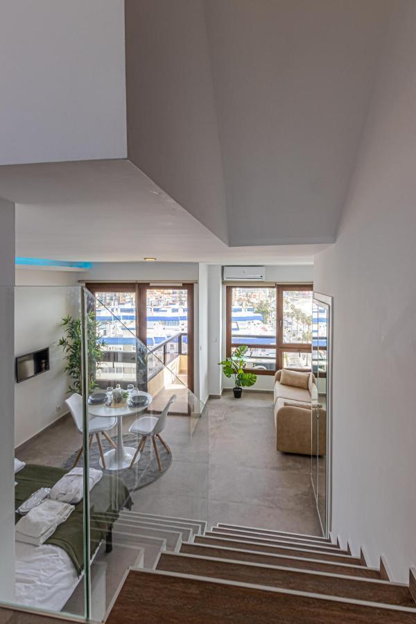 Beachfront With Spectacular Views And Swimming Pool Benalmadena Exterior photo