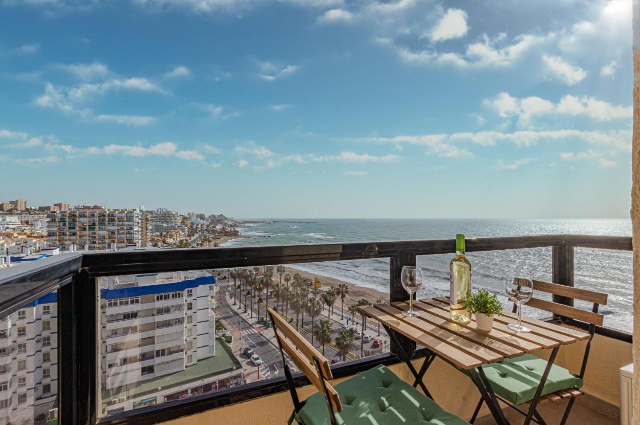 Beachfront With Spectacular Views And Swimming Pool Benalmadena Exterior photo