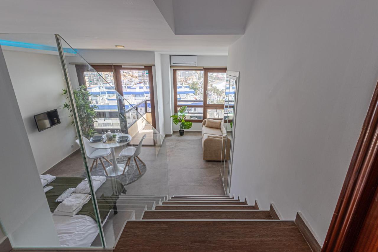 Beachfront With Spectacular Views And Swimming Pool Benalmadena Exterior photo