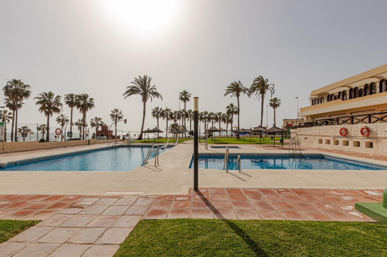 Beachfront With Spectacular Views And Swimming Pool Benalmadena Exterior photo